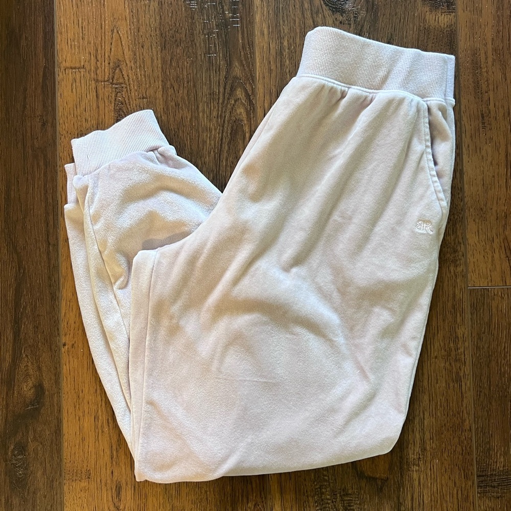 3/$10 sale Banana Republic Light Pink Velour Sweatpants